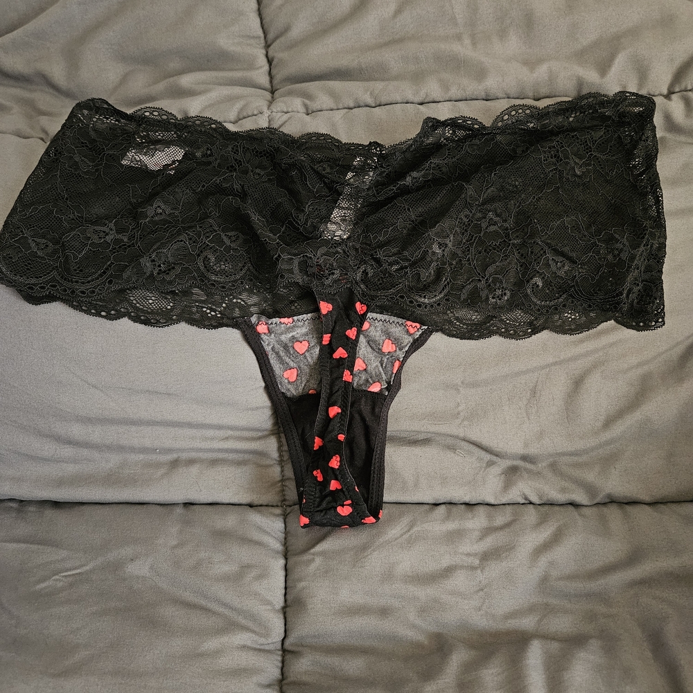 Cacique Black and Red Lace Heart Thong - Picture 6 of 6